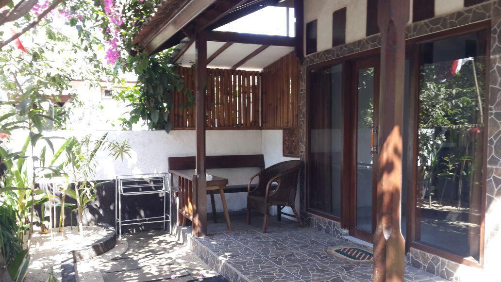 ギリ・トラワンガン Dili Gili Bed & Breakfast エクステリア 写真