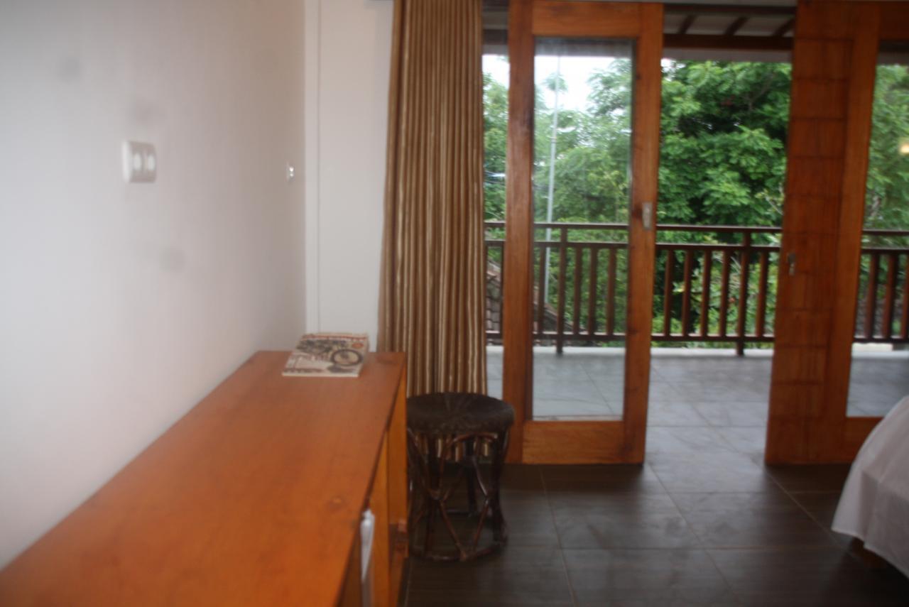 ギリ・トラワンガン Dili Gili Bed & Breakfast エクステリア 写真