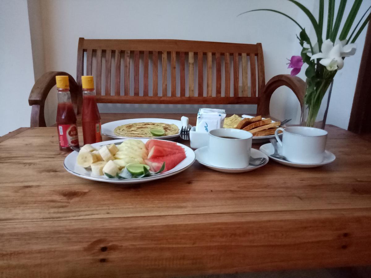 ギリ・トラワンガン Dili Gili Bed & Breakfast エクステリア 写真